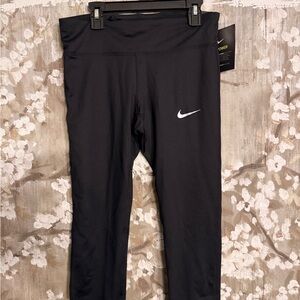 Nike Essential Black Tight Fit Leggings